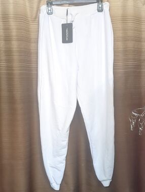 PrettyLittleThing White Ultimate Sweat Joggers